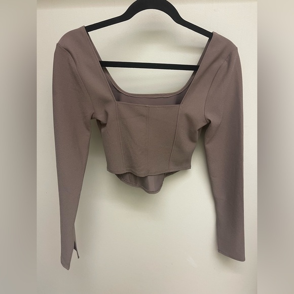 Abercrombie & Fitch taupe structured long sleeve crop top size S - Picture 3 of 9